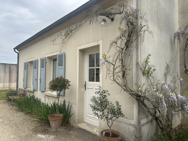 Cour Dainville Villiers-sur-Morin